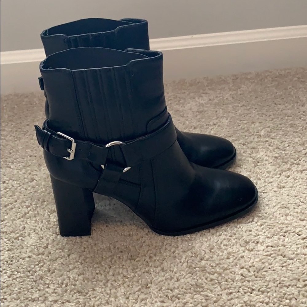 NWT BCBG Generation Boots - Picture 3 of 6